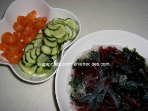 daiso seaweed salad 2 