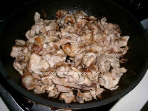 pan fried pork belly slices 