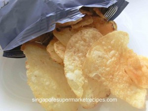 Marks & Spencer Sea Salt & Balsamic Vinegar Chips CloseUp