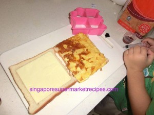 Daiso sandwich cutter with egg