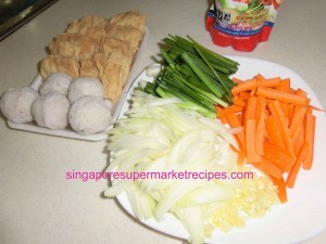 kimchi stew fish cakes & veges