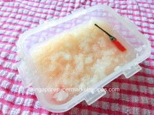 how to make daikon oroshi or grated radish dipping sauce for steamboat